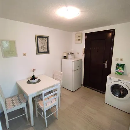 Bellus Apartment-completely Renovated Appartement